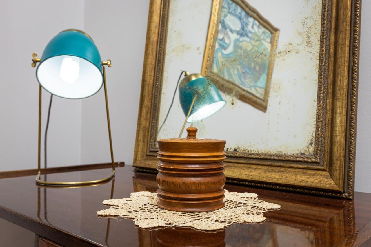 The Old Town Vintage 2-Bedroom Jewel By Flat Mаnager Plovdiv Ngoại thất bức ảnh