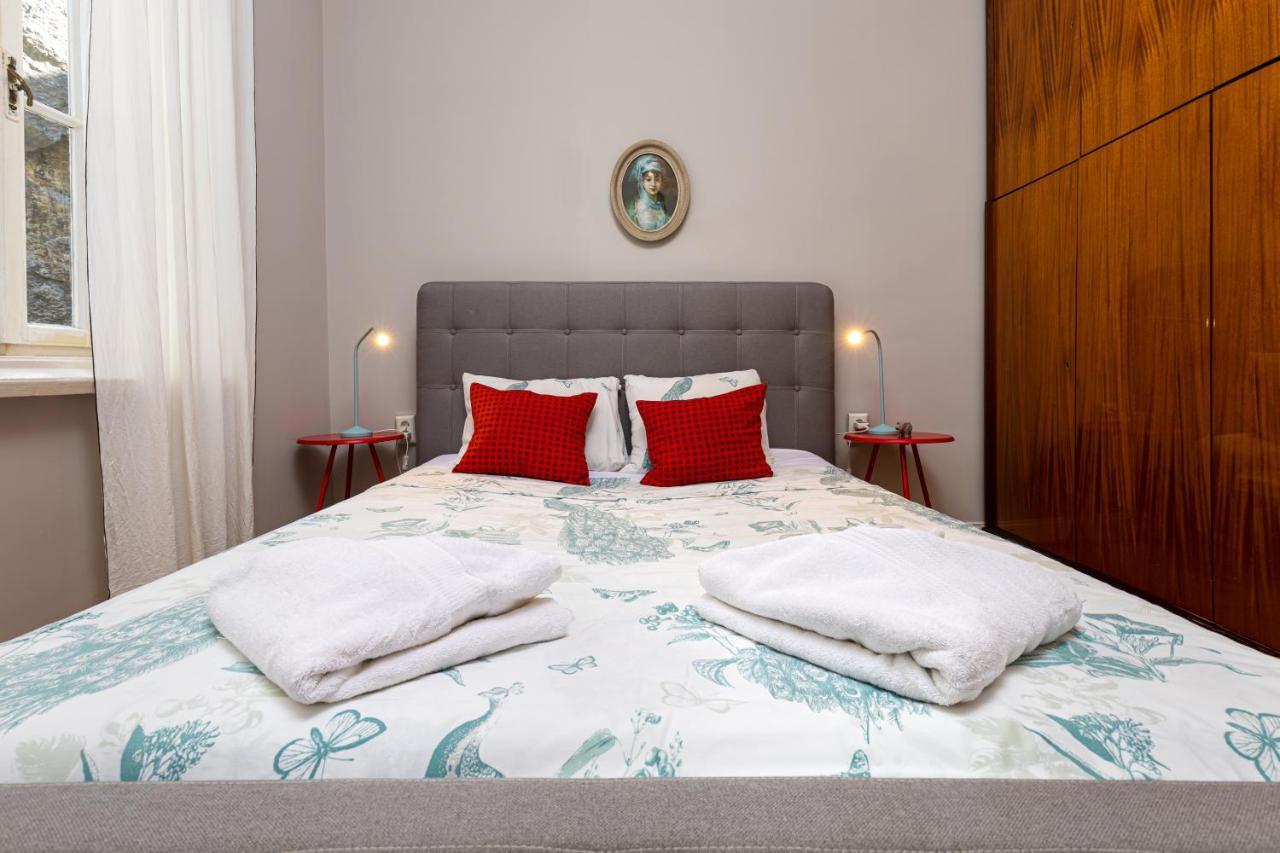 The Old Town Vintage 2-Bedroom Jewel By Flat Mаnager Plovdiv Ngoại thất bức ảnh